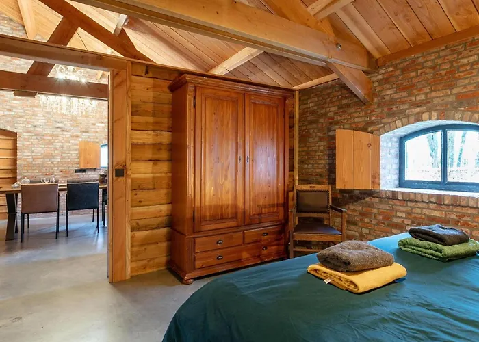 Vakantiehuis De Hoeve I *